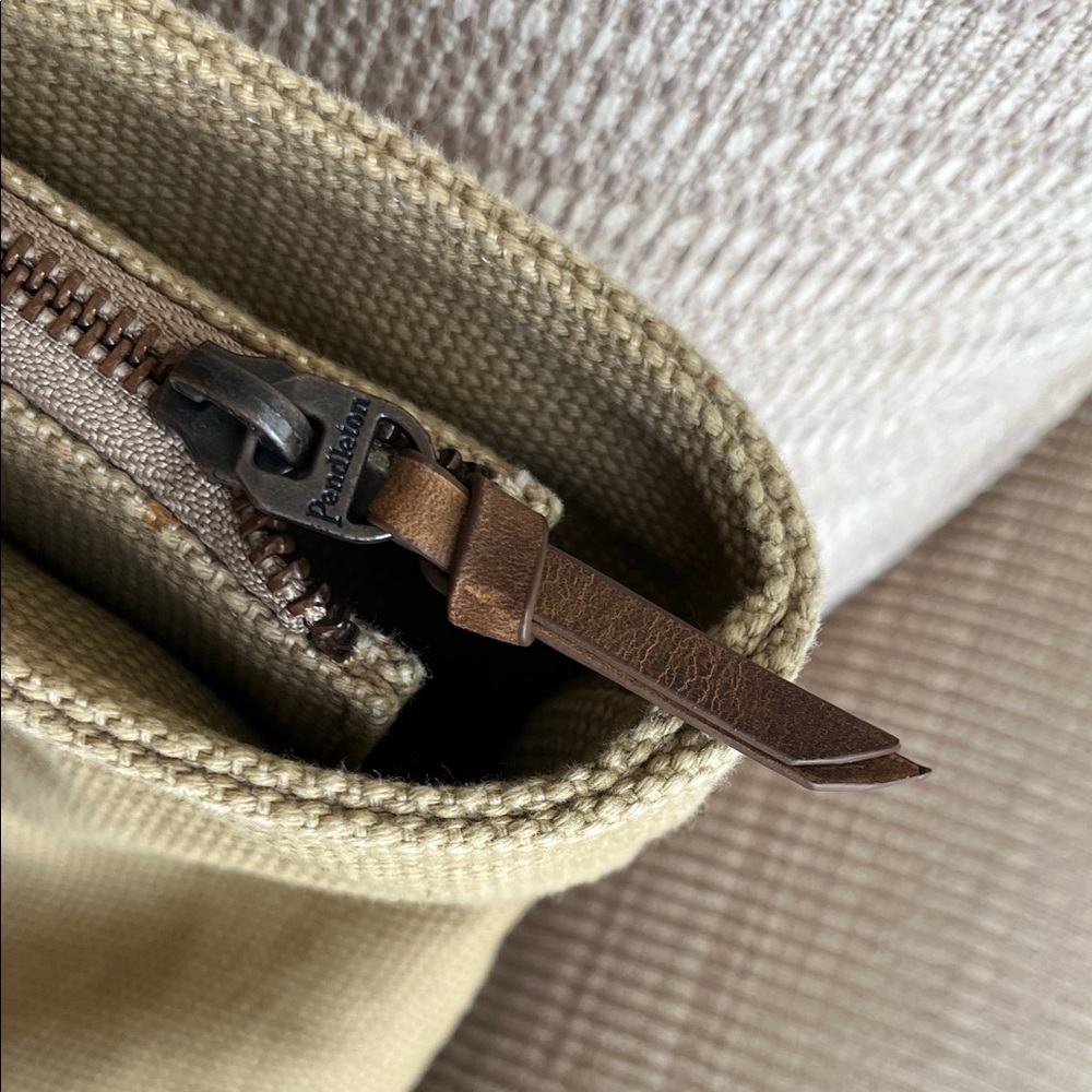 Pendleton Tan & Dark Brown Canvas tote with Blue Pattern - Picture 5 of 5